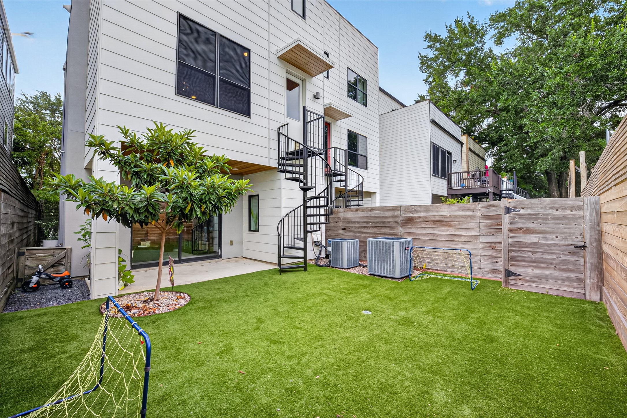  1613 Vermont Street B - 物件實景