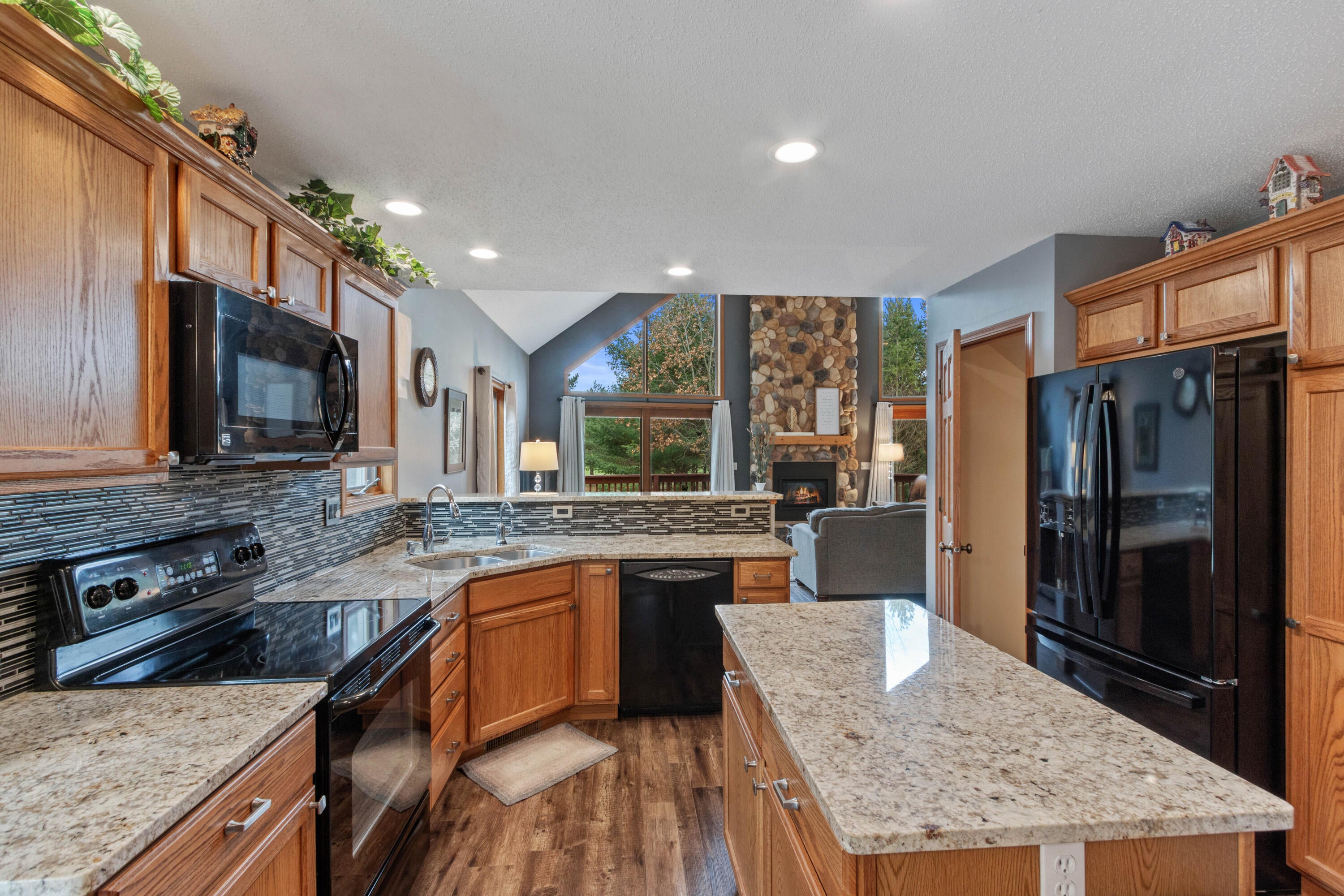 Rome, Wisconsin, 54457, United States, 3 Bedrooms Bedrooms, ,4 BathroomsBathrooms,Residential,For Sale,1975747