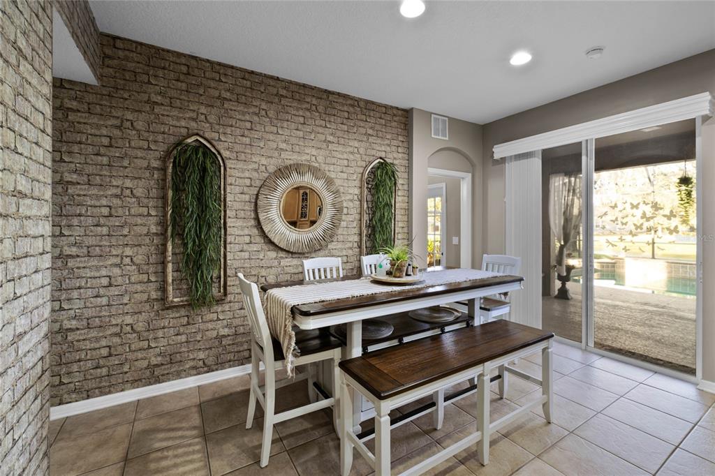 Oviedo, Florida, 32765, United States, 6 Bedrooms Bedrooms, ,5 BathroomsBathrooms,Residential,For Sale,1857503