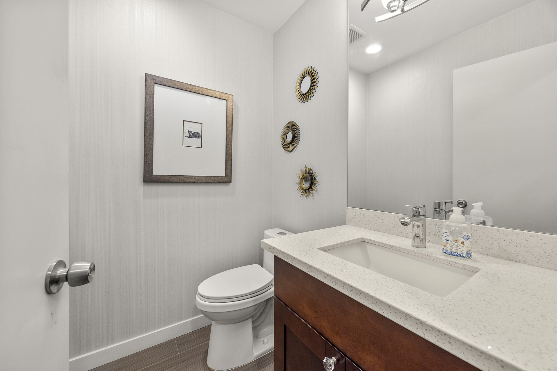 Anaheim, California, 92801, United States, 3 Bedrooms Bedrooms, ,3 BathroomsBathrooms,Residential,For Sale,1878361