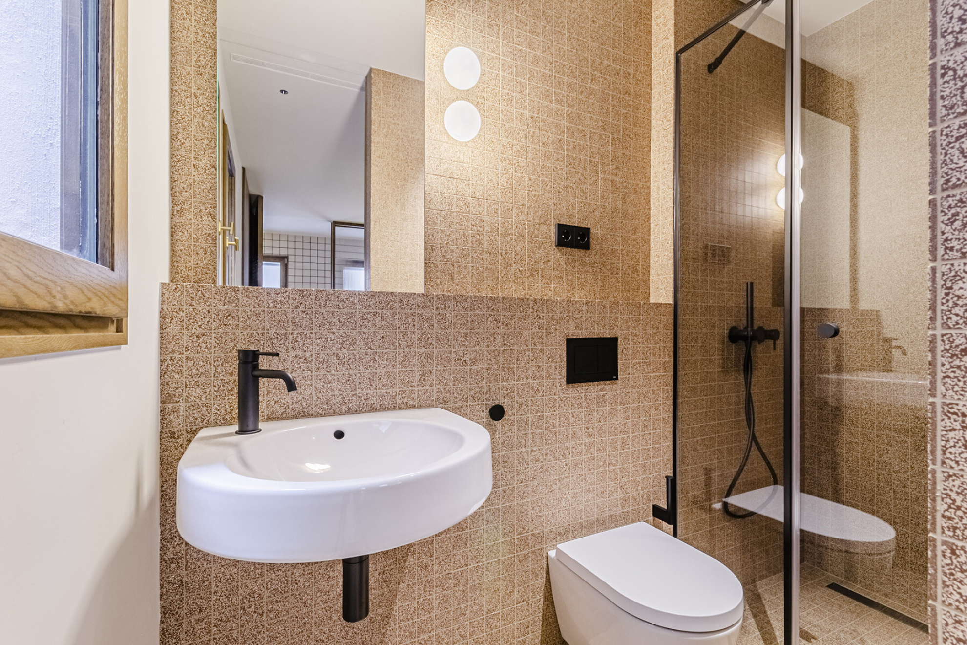  Fantastic brand new refurbished apartment in the Dreta de l