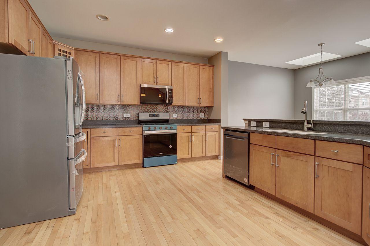 Plainfield, Illinois, 60585, United States, 4 Bedrooms Bedrooms, ,3 BathroomsBathrooms,Residential,For Sale,1729371