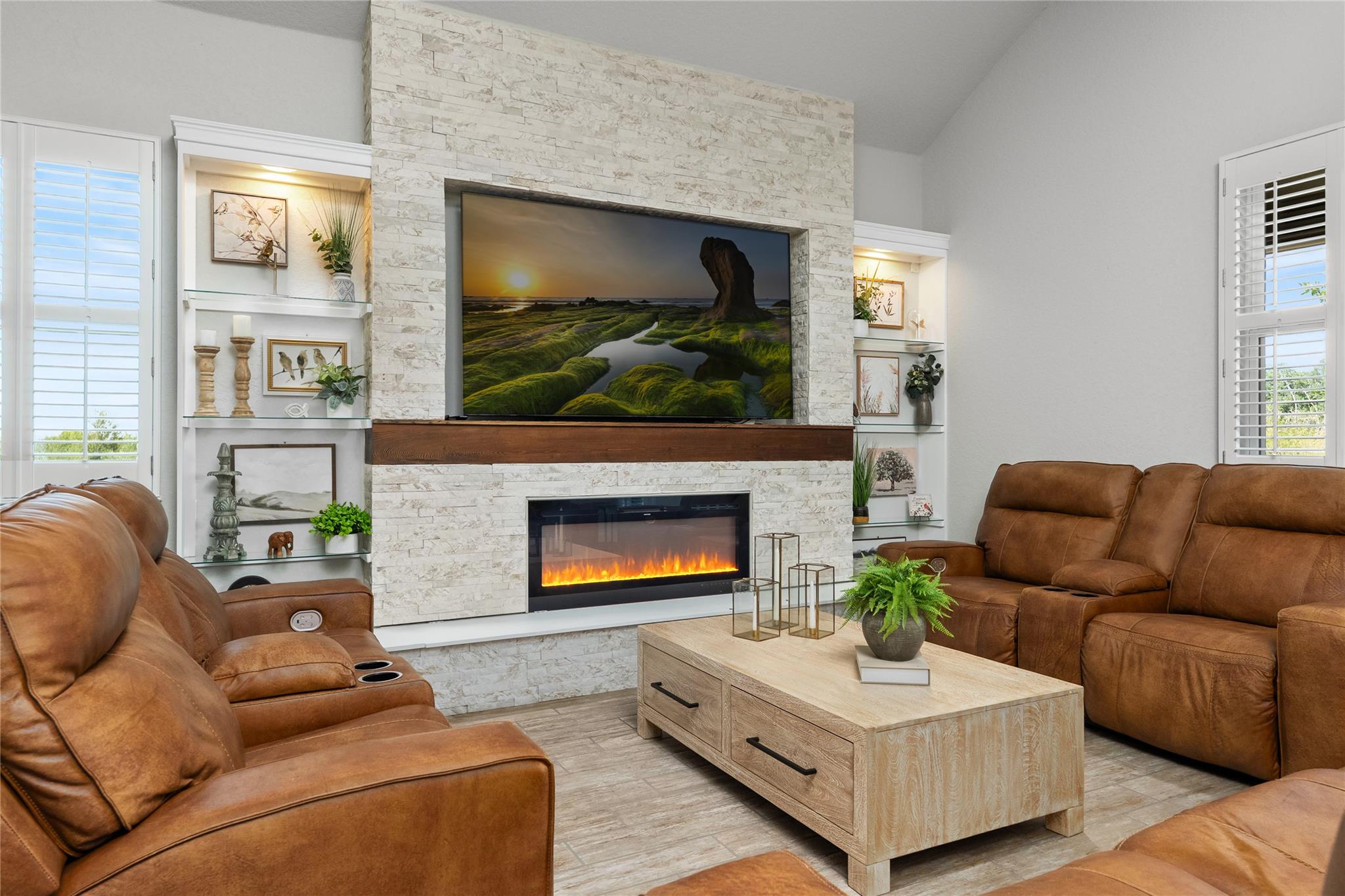 San Marcos, Texas, 78666, United States, 4 Bedrooms Bedrooms, ,4 BathroomsBathrooms,Residential,For Sale,1960844