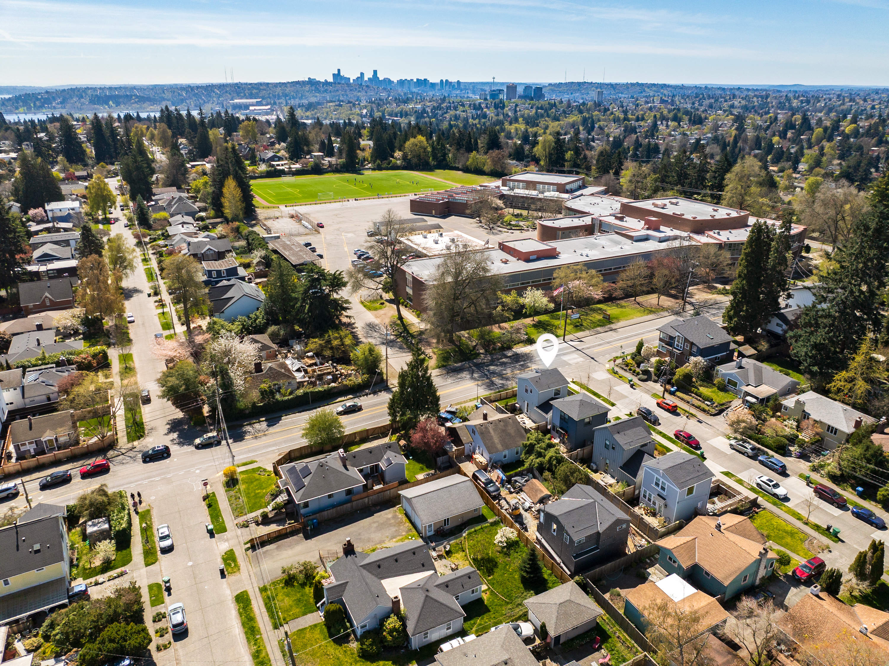  7502 32nd Ave NE Unit #A, Seattle, WA 98115 - 物件實景