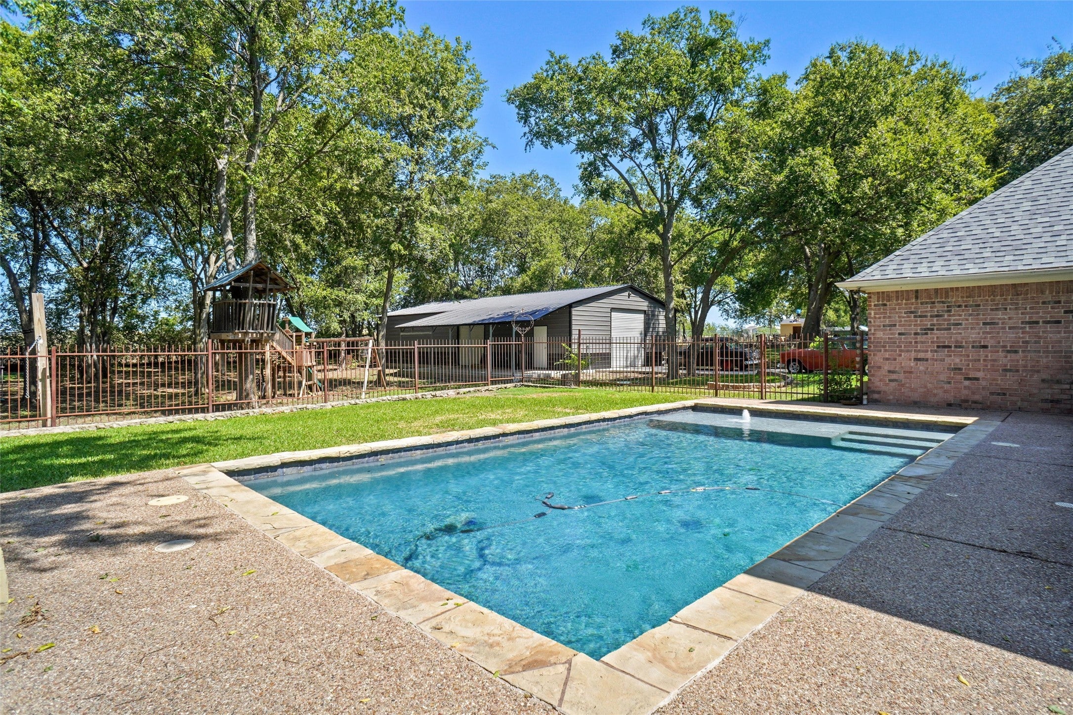 Haslet, Texas, 76052, United States, 3 Bedrooms Bedrooms, ,2 BathroomsBathrooms,Residential,For Sale,1980472