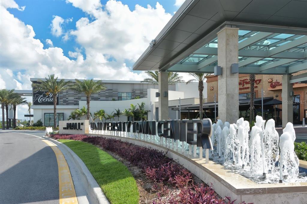 Bradenton, Florida, 34201, United States, 2 Bedrooms Bedrooms, ,2 BathroomsBathrooms,Residential,For Sale,1961743