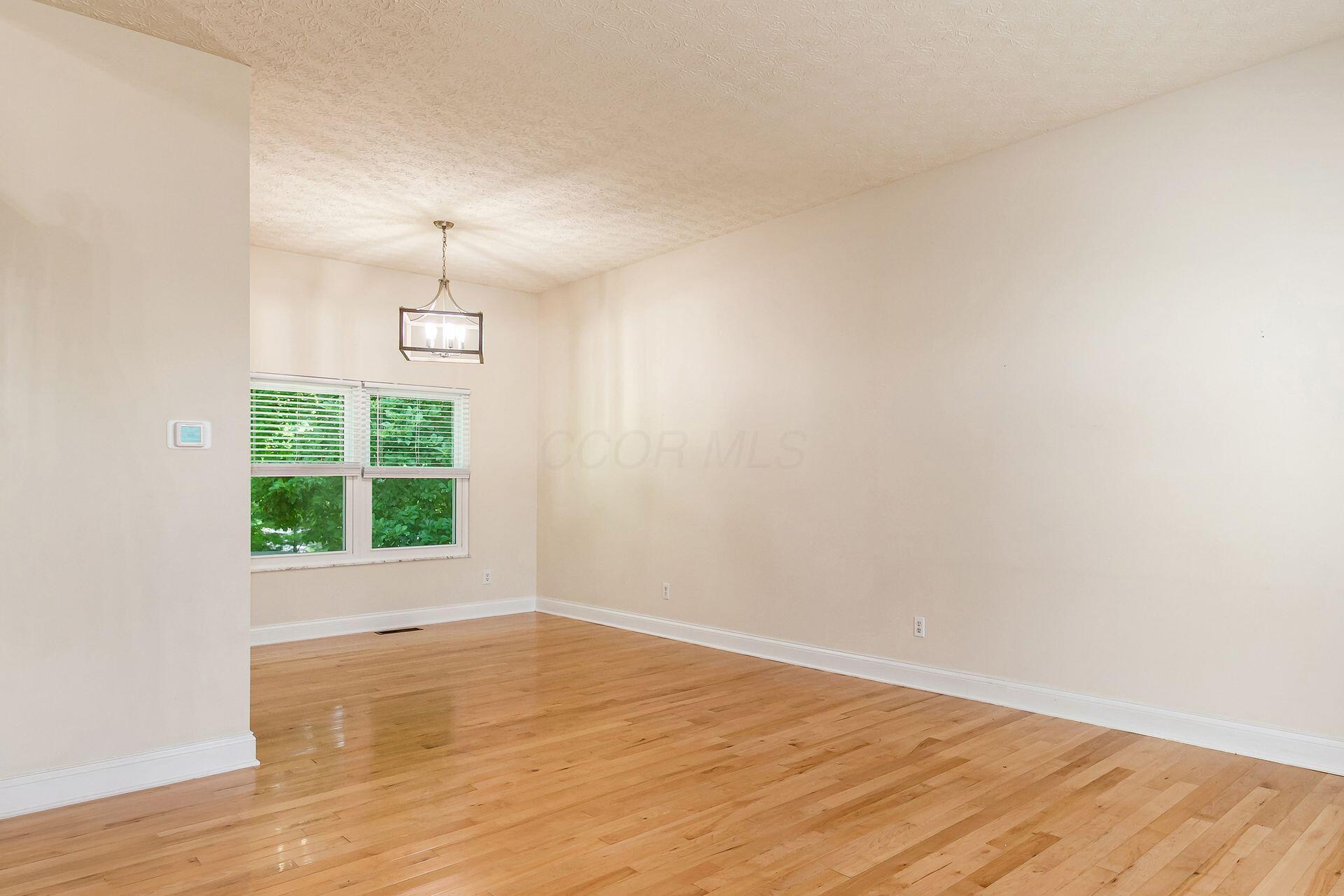 Columbus, Ohio, 43221, United States, 4 Bedrooms Bedrooms, ,4 BathroomsBathrooms,Residential,For Sale,1902021
