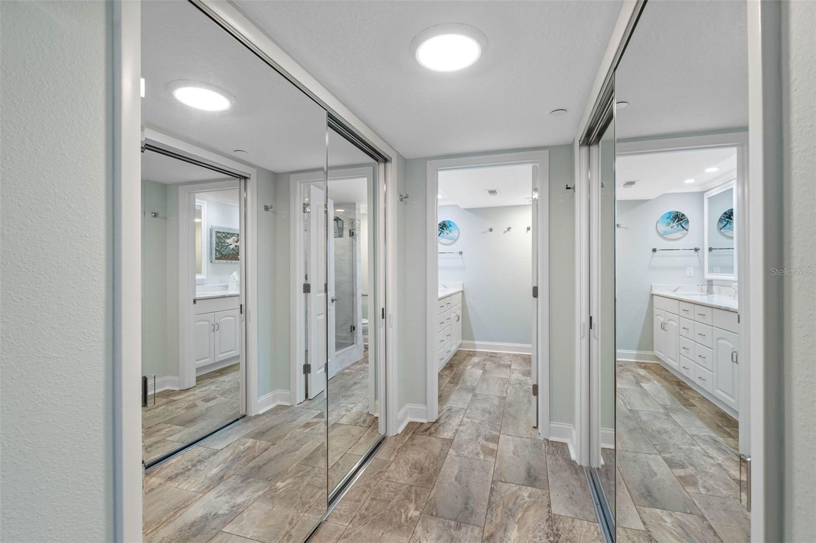 CLEARWATER BEACH, Florida, 33767, United States, 2 Bedrooms Bedrooms, ,2 BathroomsBathrooms,Residential,For Sale,2005521