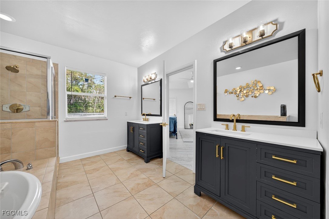 Fort Myers, Florida, 33908, United States, 3 Bedrooms Bedrooms, ,3 BathroomsBathrooms,Residential,For Sale,1973710