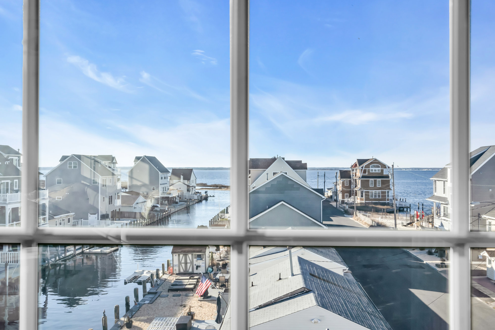  lagoon-front haven in sunset manor where  waterviews grace every room - 物件實景