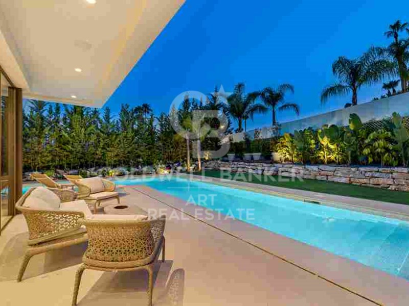 Marbella, Andalusia, ES, 4 Bedrooms Bedrooms, ,4 BathroomsBathrooms,Residential,For Sale,1793222