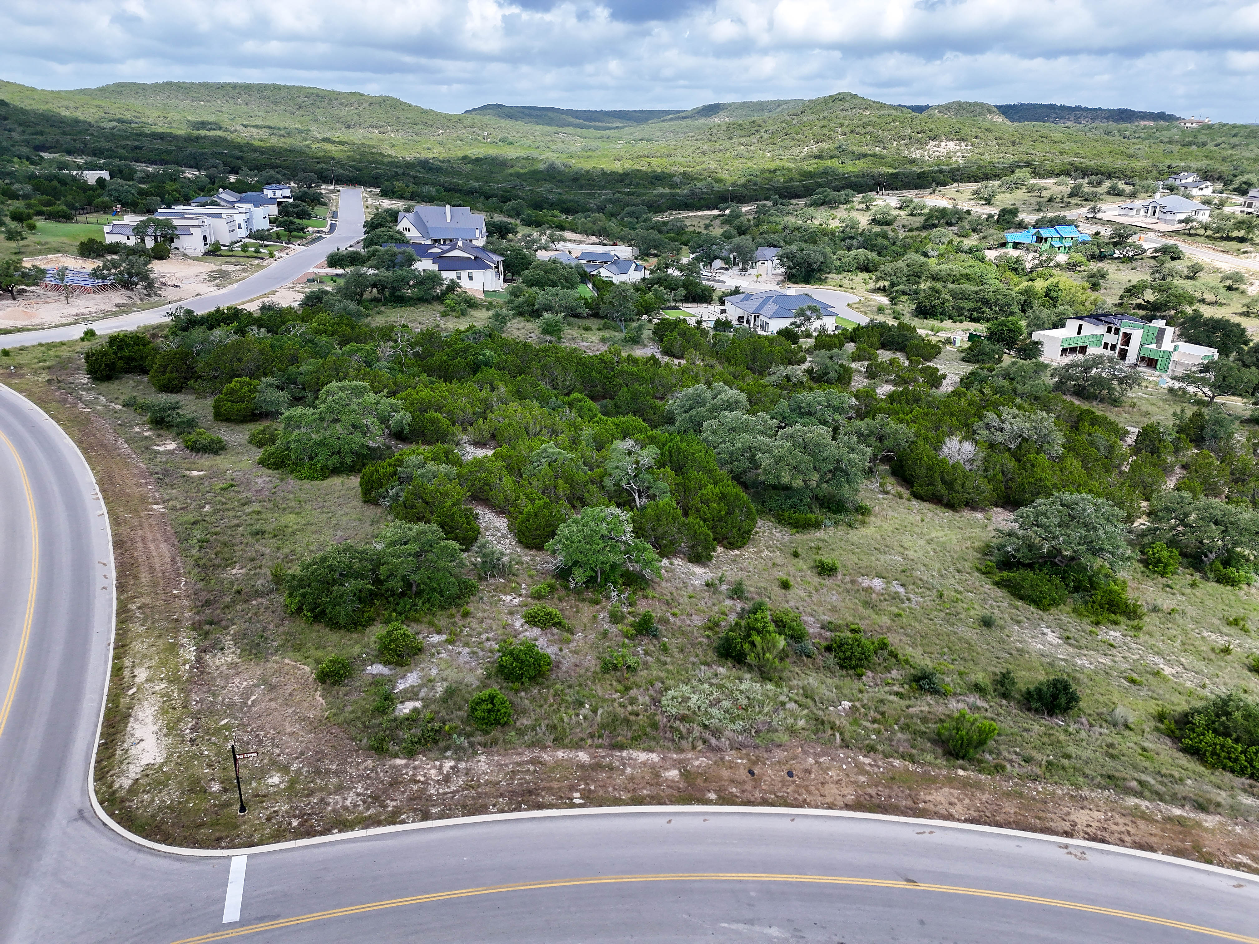  Exceptional Opportunity - Three Adjacent Lots - 物件實景