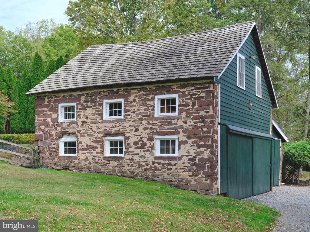 Newtown, Pennsylvania, 18940, United States, 4 Bedrooms Bedrooms, ,4 BathroomsBathrooms,Residential,For Sale,1995554
