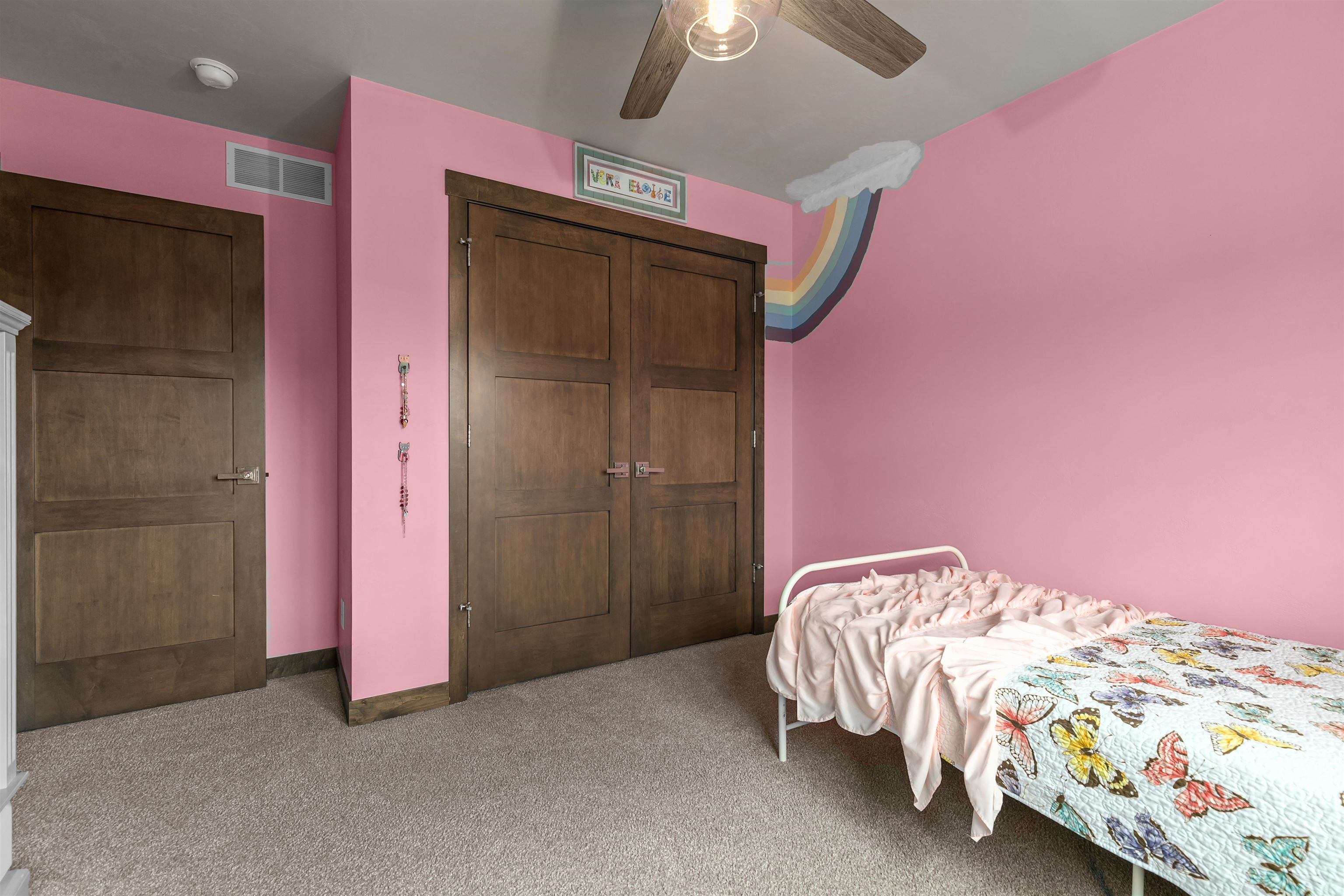 Appleton, Wisconsin, 54915, United States, 4 Bedrooms Bedrooms, ,4 BathroomsBathrooms,Residential,For Sale,1942939