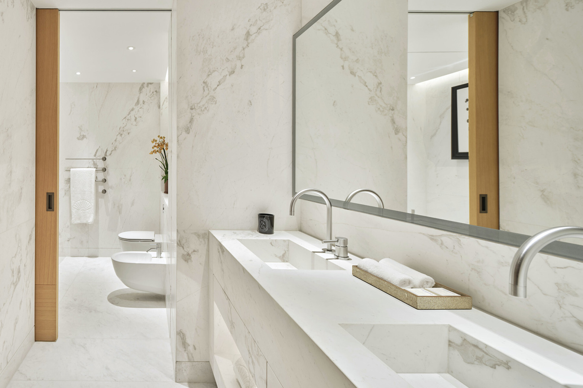  Mandarin Oriental Residences - 2 bedroom Grand View + office - 物件實景
