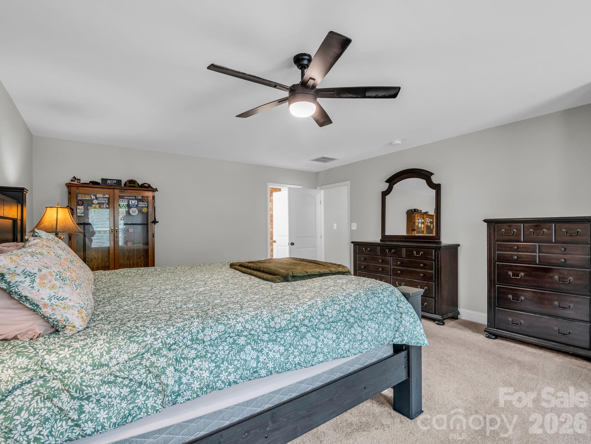 Lincolnton, North Carolina, 28092, United States, 5 Bedrooms Bedrooms, ,3 BathroomsBathrooms,Residential,For Sale,2049314