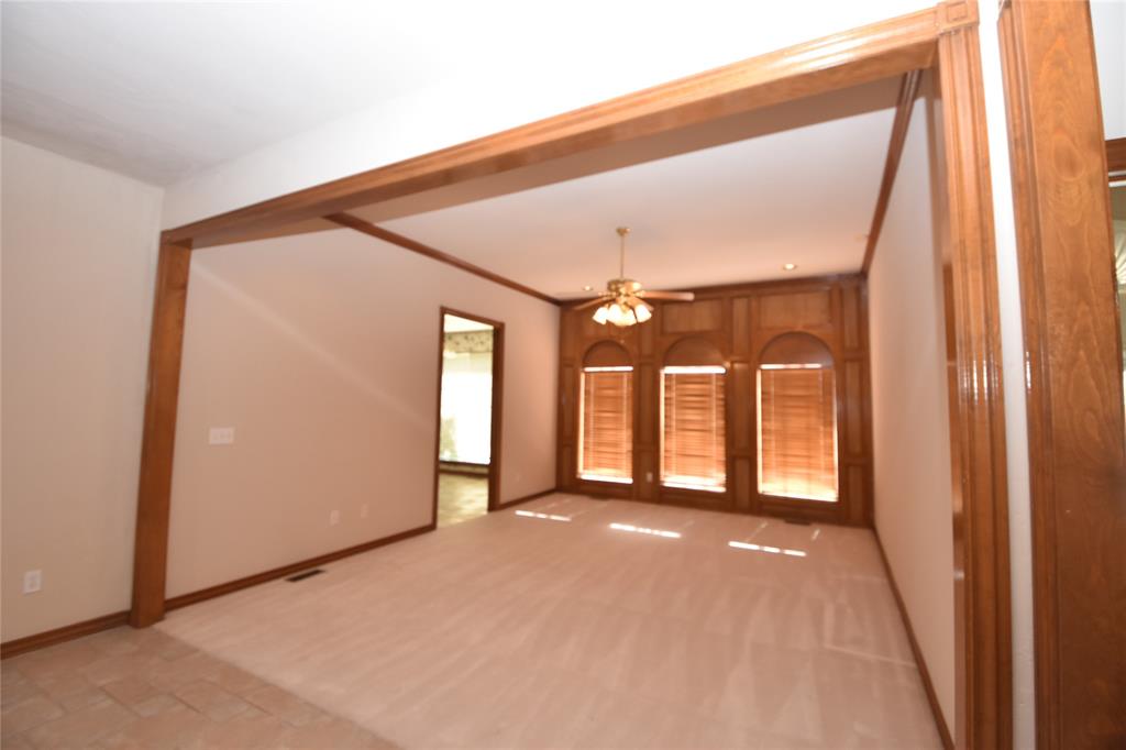 Oklahoma City, Oklahoma, 73142, United States, 5 Bedrooms Bedrooms, ,4 BathroomsBathrooms,Residential,For Sale,1935370