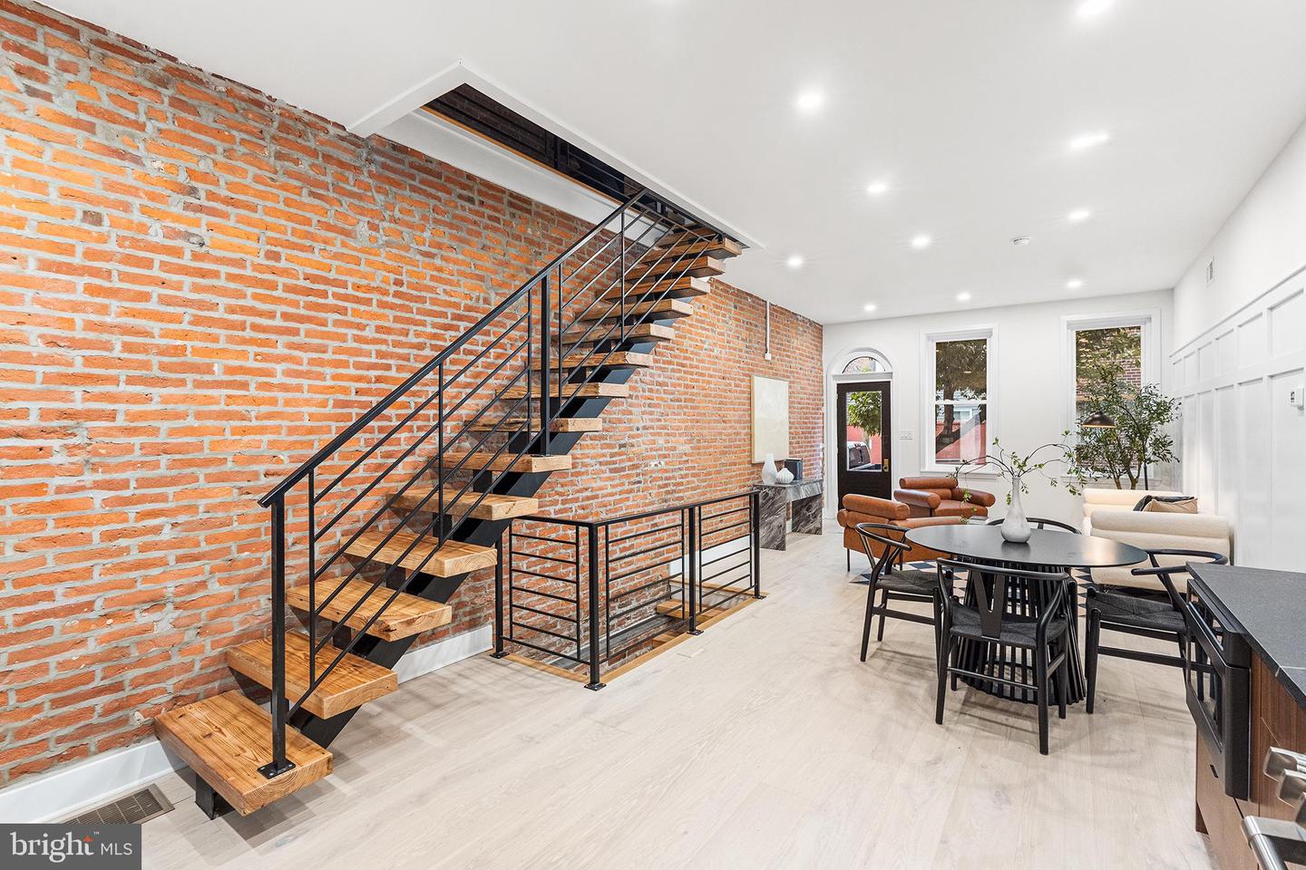 Philadelphia, Pennsylvania, 19125, United States, 3 Bedrooms Bedrooms, ,3 BathroomsBathrooms,Residential,For Sale,1954864
