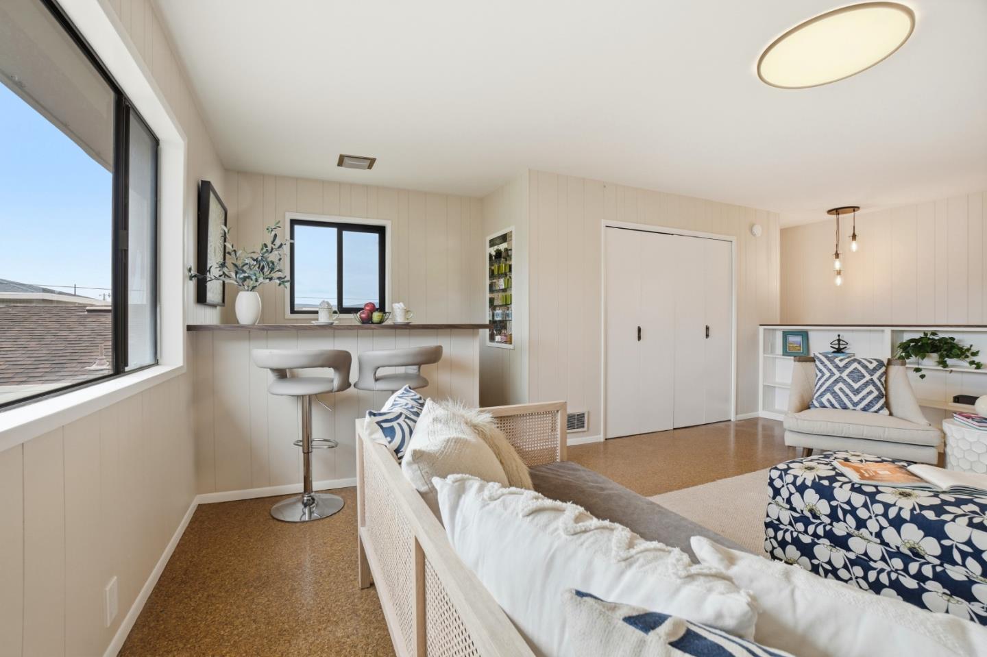 South San Francisco, California, 94080, United States, 4 Bedrooms Bedrooms, ,2 BathroomsBathrooms,Residential,For Sale,1992905