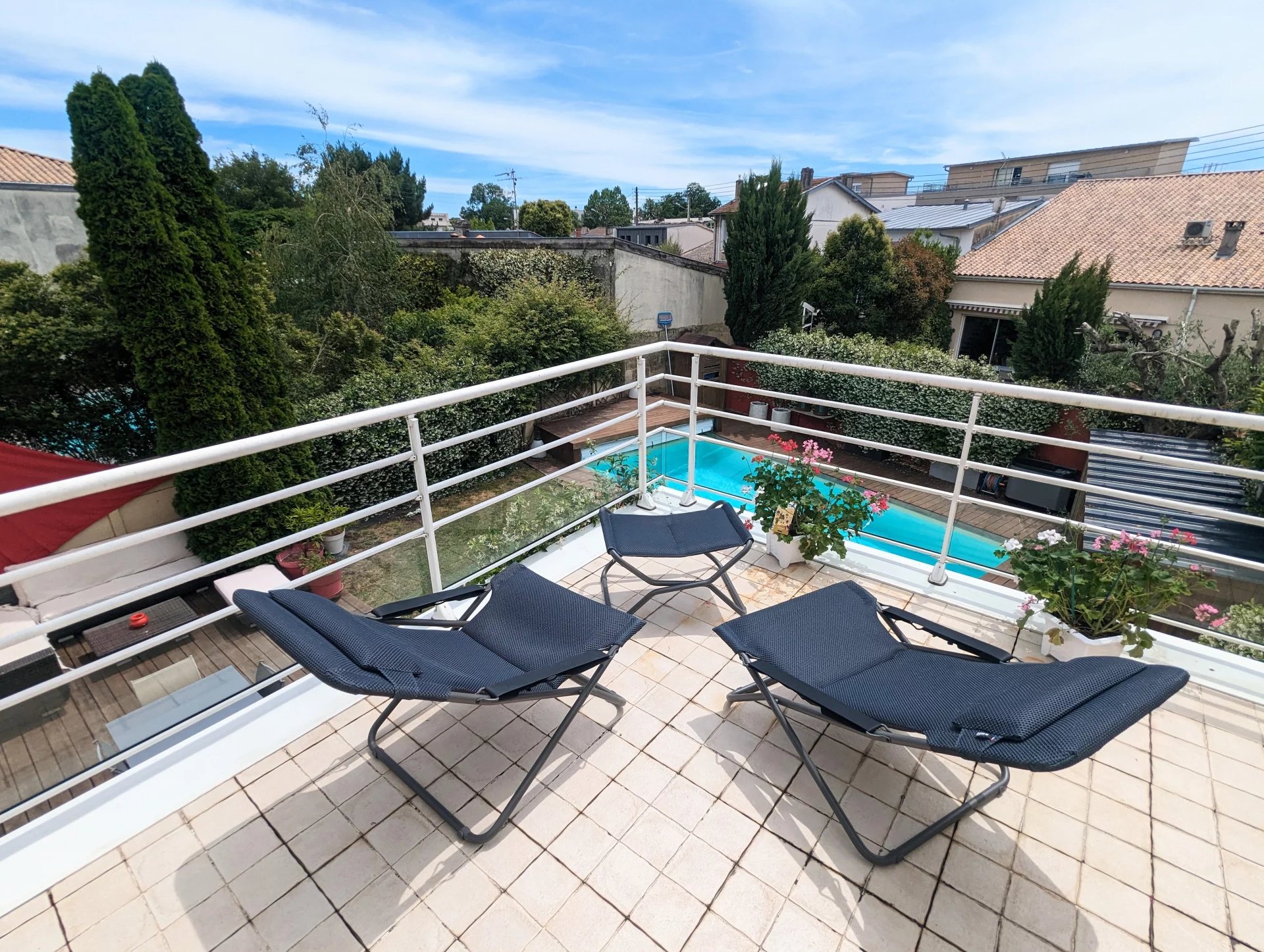 Bordeaux, New Aquitaine, 33000, FR, 4 Bedrooms Bedrooms, ,3 BathroomsBathrooms,Residential,For Sale,1615583