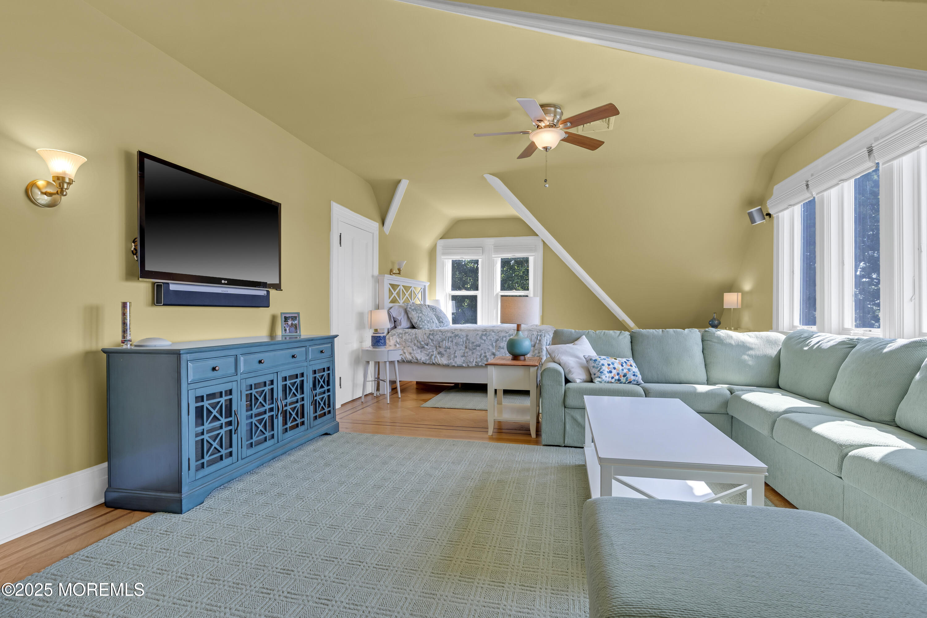 Red Bank, New Jersey, 07701, United States, 9 Bedrooms Bedrooms, ,6 BathroomsBathrooms,Residential,For Sale,1934404