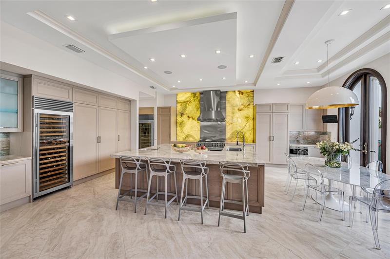 Miami, Florida, 33143, United States, 8 Bedrooms Bedrooms, ,10 BathroomsBathrooms,Residential,For Sale,1989350