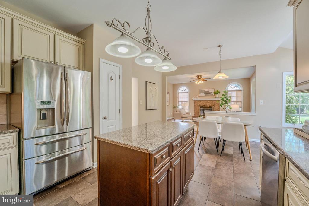Reston, Virginia, 20194, United States, 4 Bedrooms Bedrooms, ,4 BathroomsBathrooms,Residential,For Sale,2047998