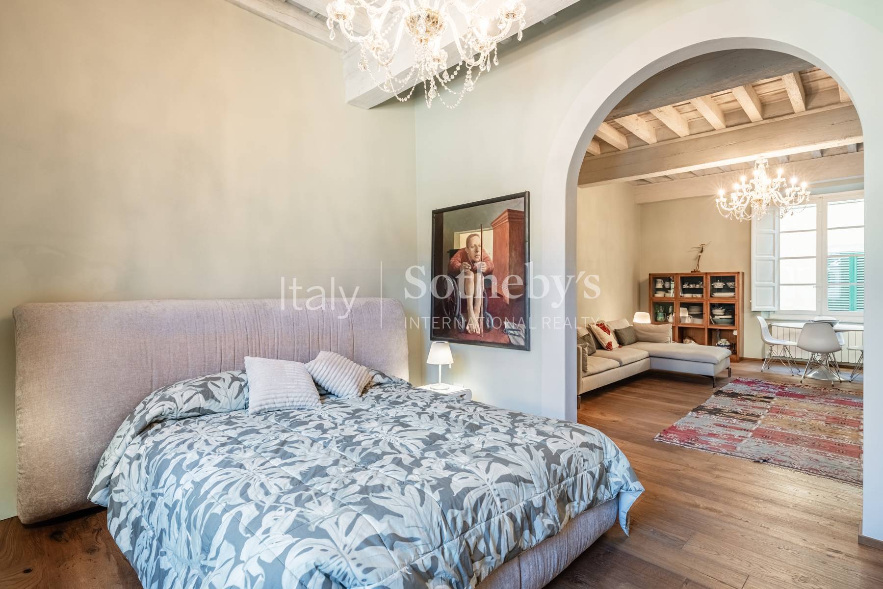  Elegant renovated residence of distinctive charm - 物件實景