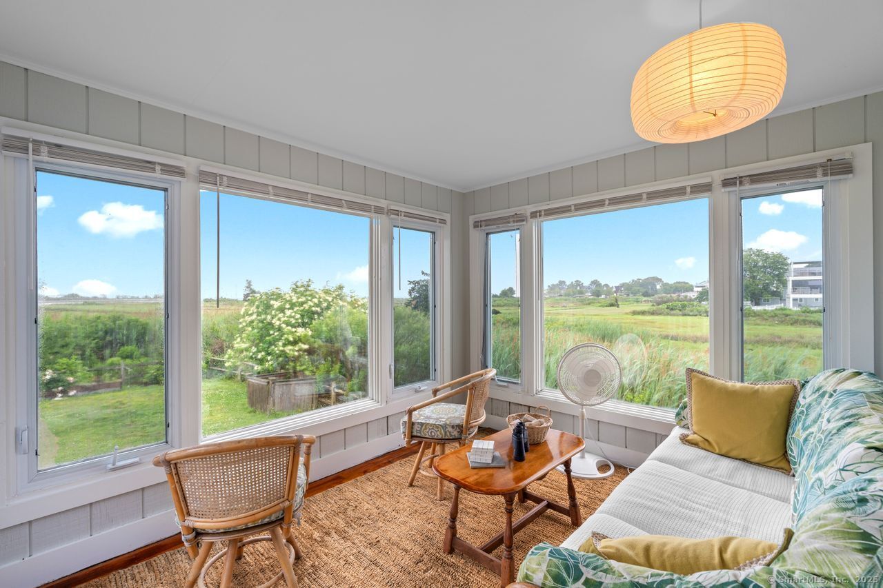 Guilford, Connecticut, 06437, United States, 3 Bedrooms Bedrooms, ,2 BathroomsBathrooms,Residential,For Sale,1906162