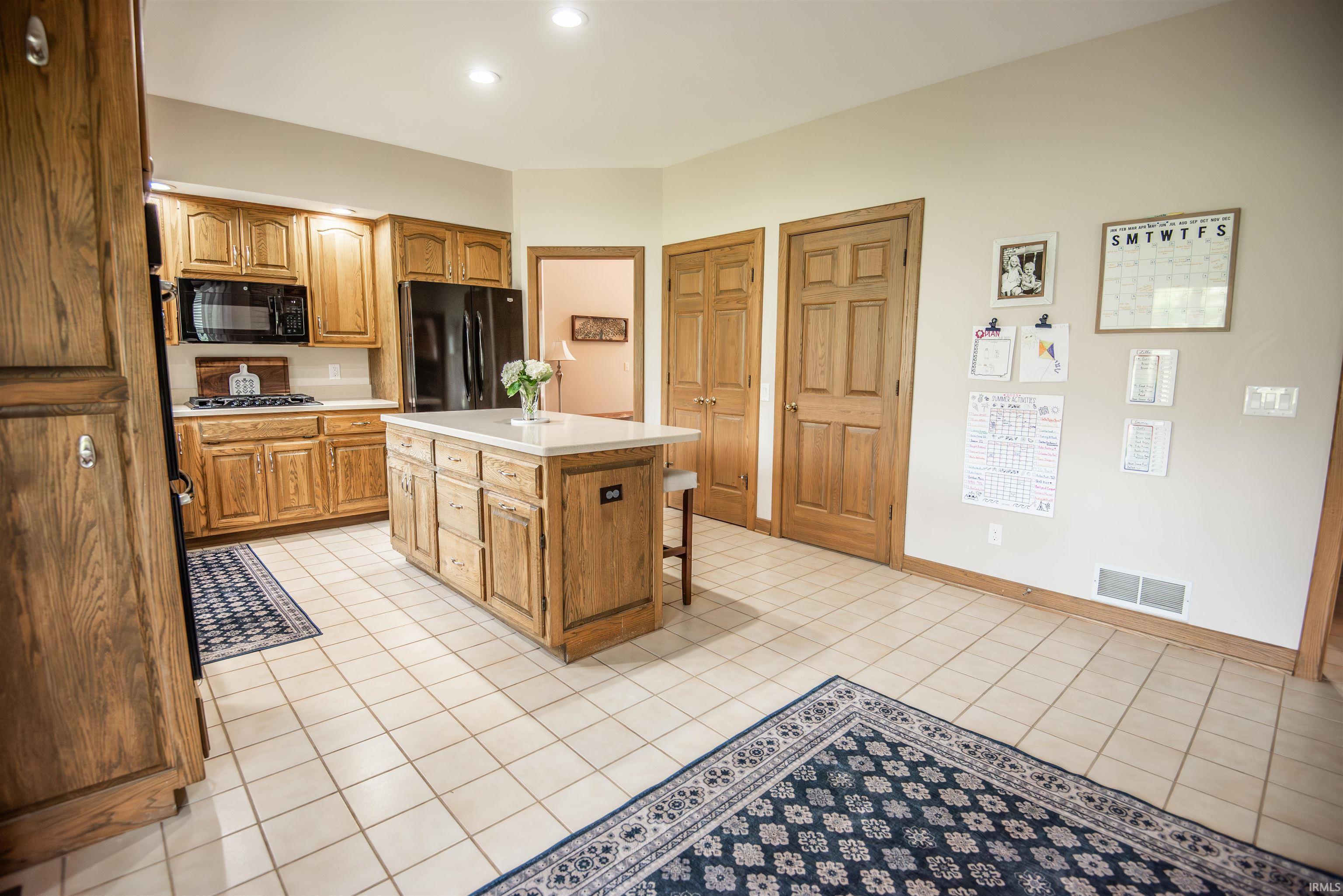 Fort Wayne, Indiana, 46814, United States, 5 Bedrooms Bedrooms, ,4 BathroomsBathrooms,Residential,For Sale,1975635