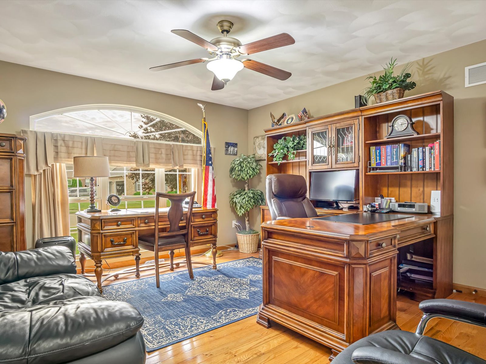 Swansea, Illinois, 62226, United States, 4 Bedrooms Bedrooms, ,4 BathroomsBathrooms,Residential,For Sale,1863975