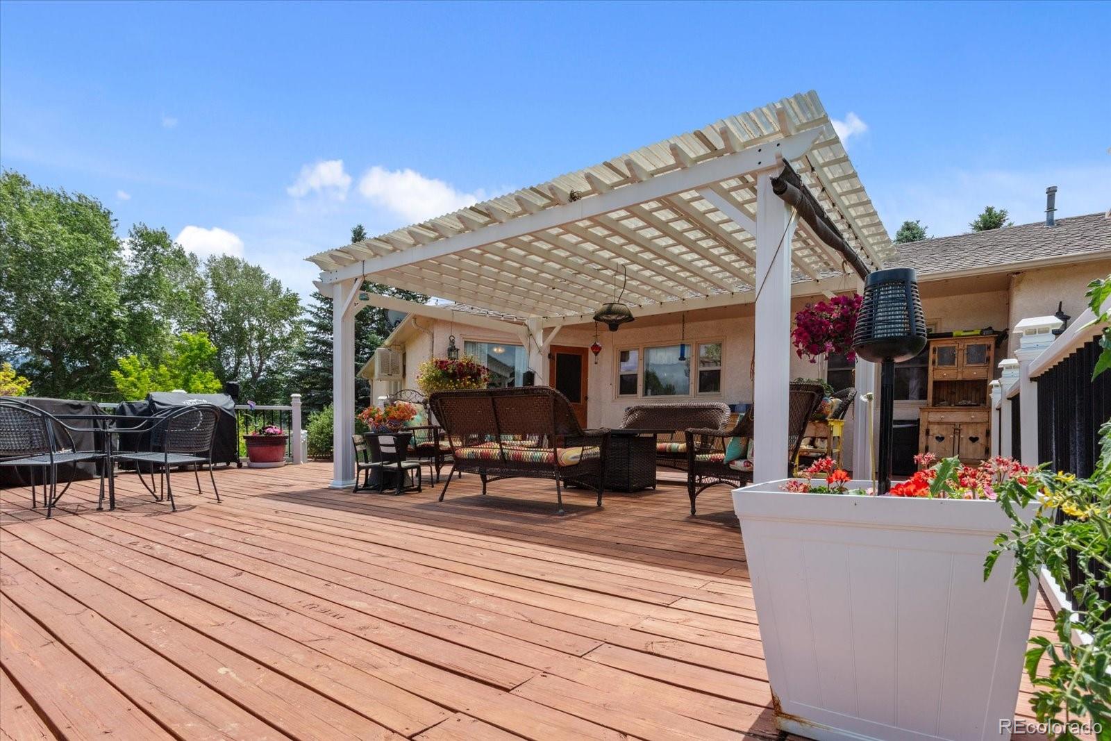Howard, Colorado, 81233, United States, 4 Bedrooms Bedrooms, ,1 BathroomBathrooms,Residential,For Sale,1900759