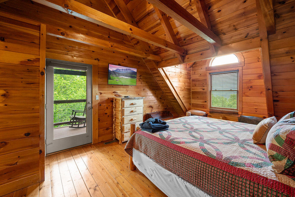 Gatlinburg, Tennessee, 37738, United States, 5 Bedrooms Bedrooms, ,6 BathroomsBathrooms,Residential,For Sale,1981295