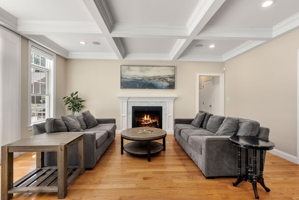 Wellesley, Massachusetts, 02482, United States, 6 Bedrooms Bedrooms, ,7 BathroomsBathrooms,Residential,For Sale,1918672