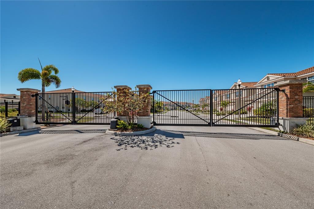 St Petersburg, Florida, 33703, United States, 3 Bedrooms Bedrooms, ,3 BathroomsBathrooms,Residential,For Sale,1827032