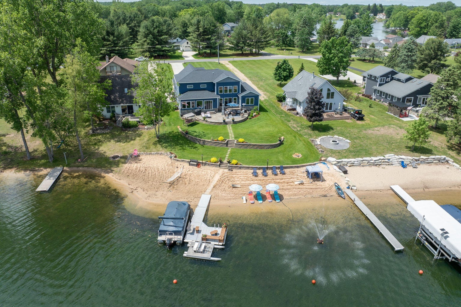 Canadian Lakes, Michigan, 49346, United States, 7 Bedrooms Bedrooms, ,5 BathroomsBathrooms,Residential,For Sale,1765643