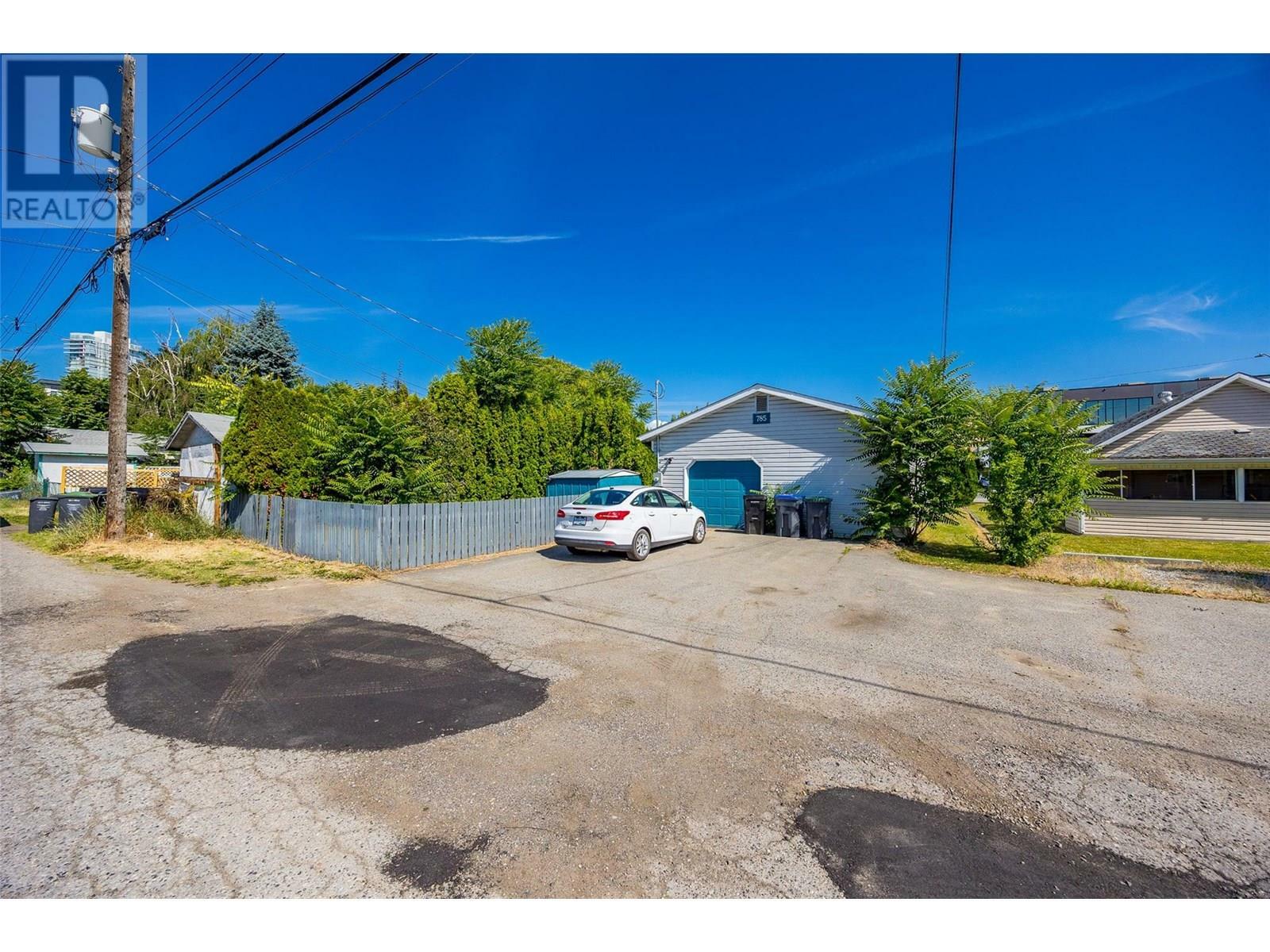 KELOWNA, British Columbia, V1Y 7C9, CA, 2 Bedrooms Bedrooms, ,2 BathroomsBathrooms,Residential,For Sale,1874536