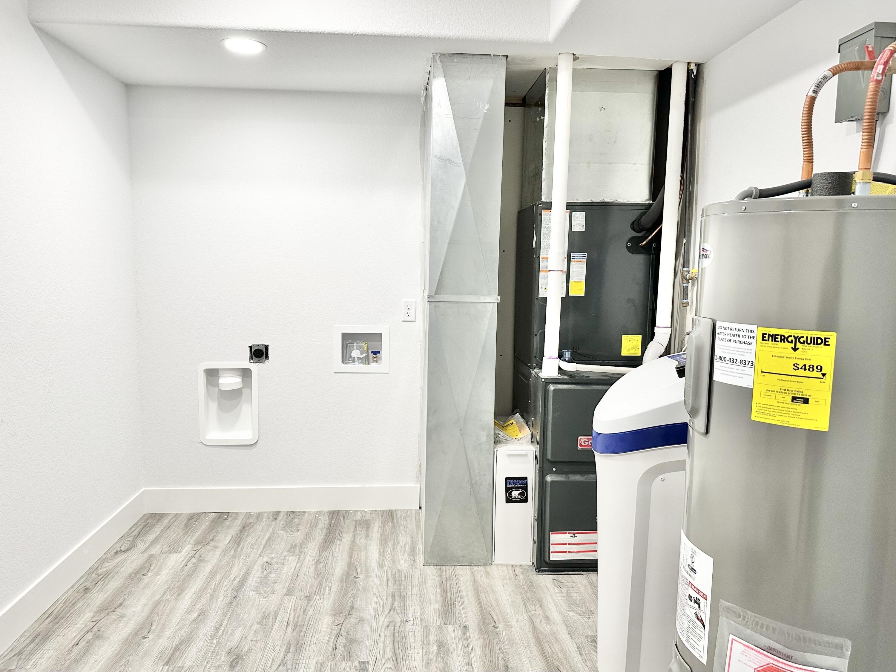 Shell Knob, Missouri, 65747, United States, 5 Bedrooms Bedrooms, ,3 BathroomsBathrooms,Residential,For Sale,1982122