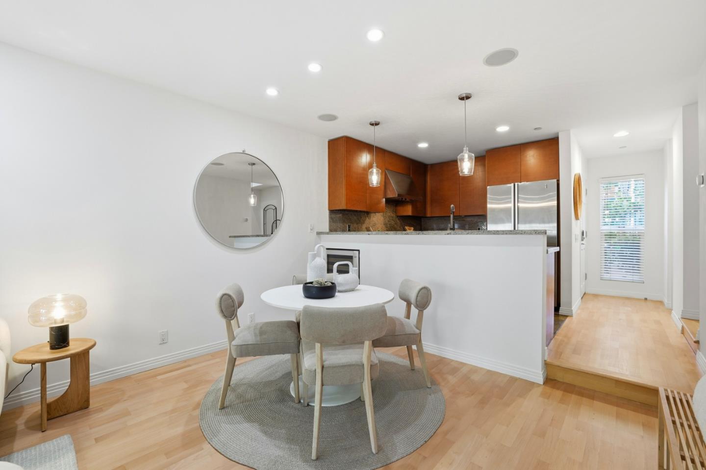 Santa Clara, California, 95050, United States, 2 Bedrooms Bedrooms, ,3 BathroomsBathrooms,Residential,For Sale,1989026