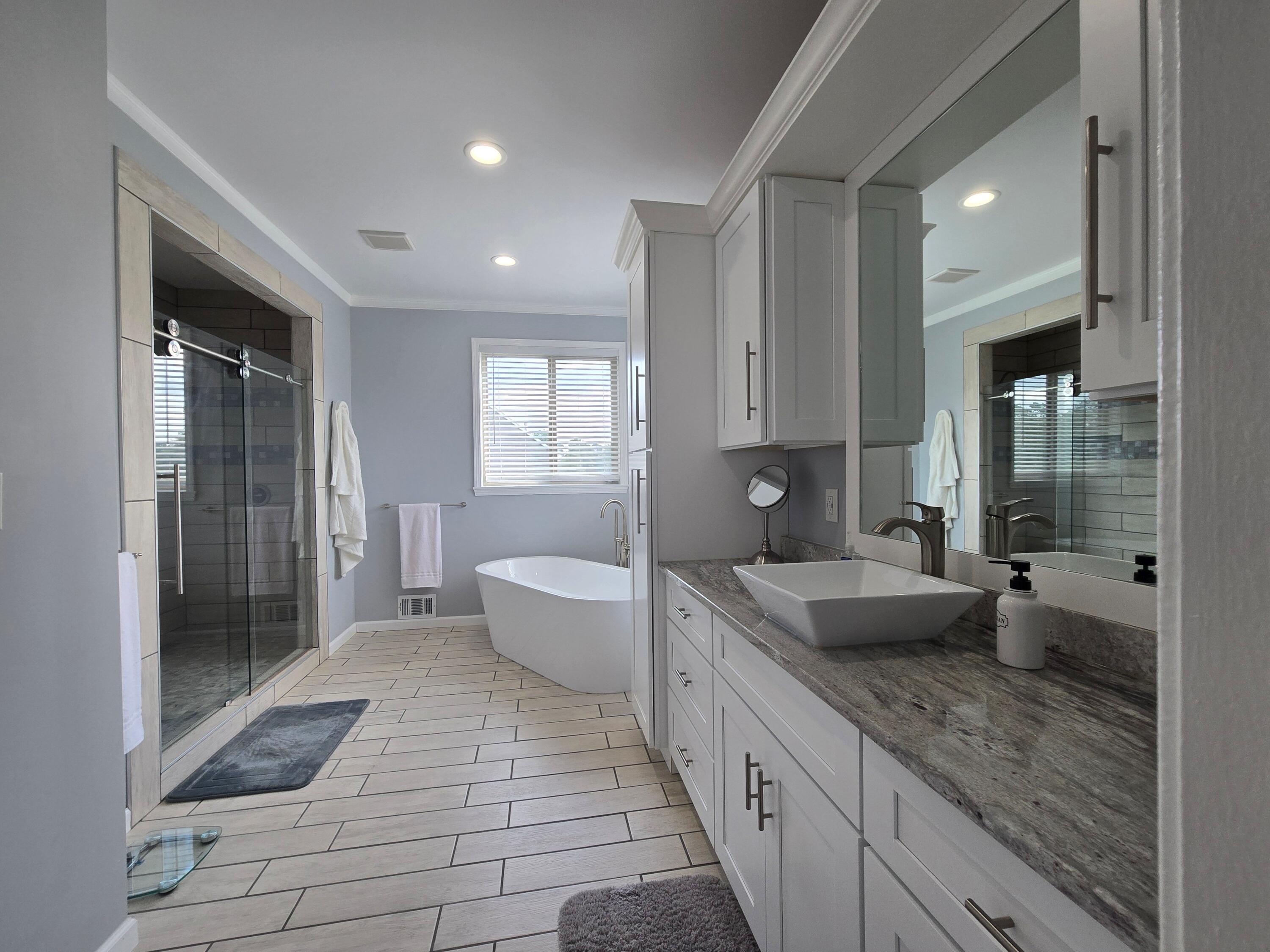 Belleville, Michigan, 48111, United States, 5 Bedrooms Bedrooms, ,5 BathroomsBathrooms,Residential,For Sale,1976520