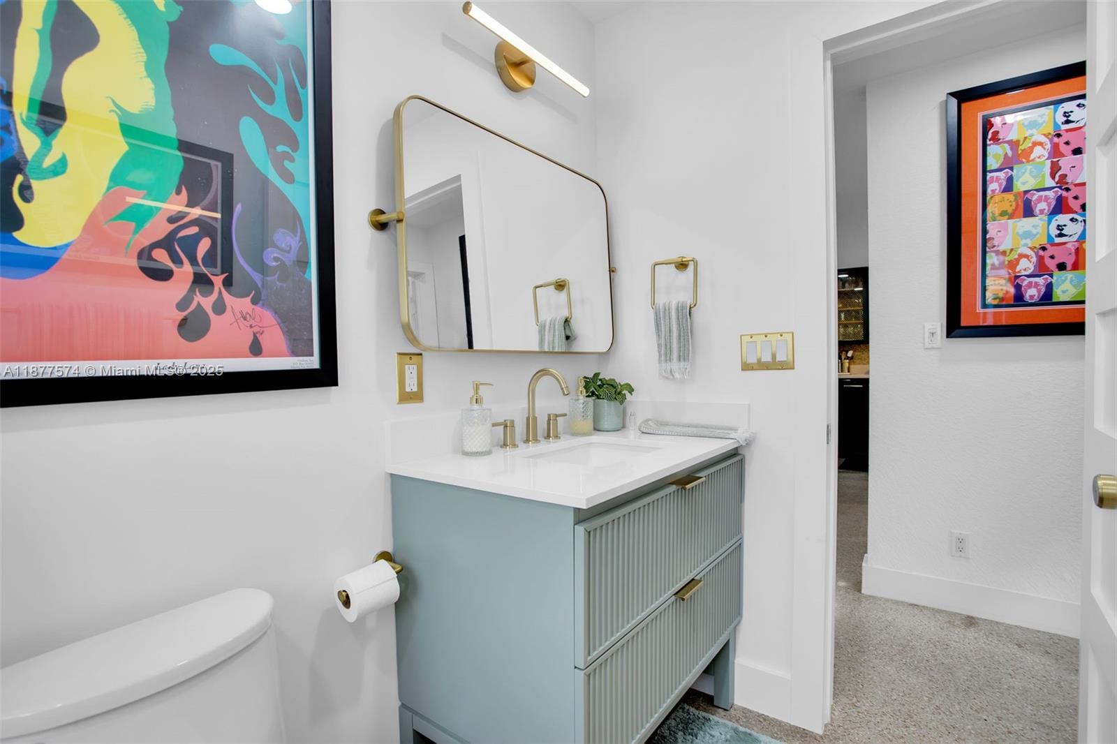 Wilton Manors, Florida, 33334, United States, 3 Bedrooms Bedrooms, ,3 BathroomsBathrooms,Residential,For Sale,1947052