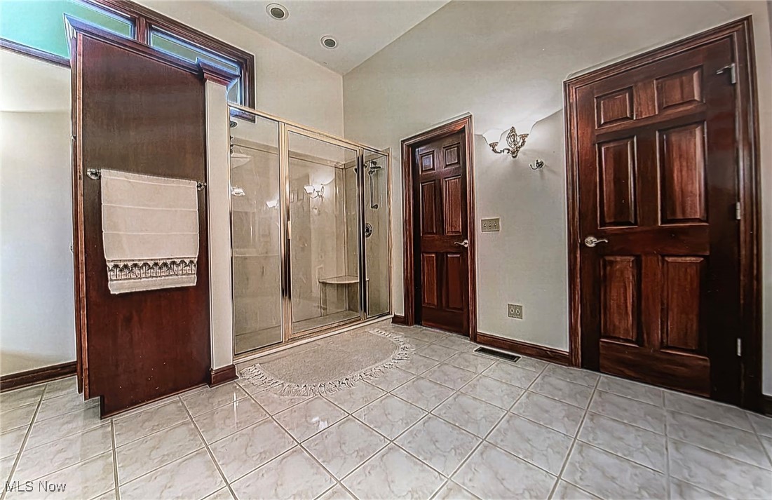 Valley City, Ohio, 44280, United States, 4 Bedrooms Bedrooms, ,5 BathroomsBathrooms,Residential,For Sale,1836781