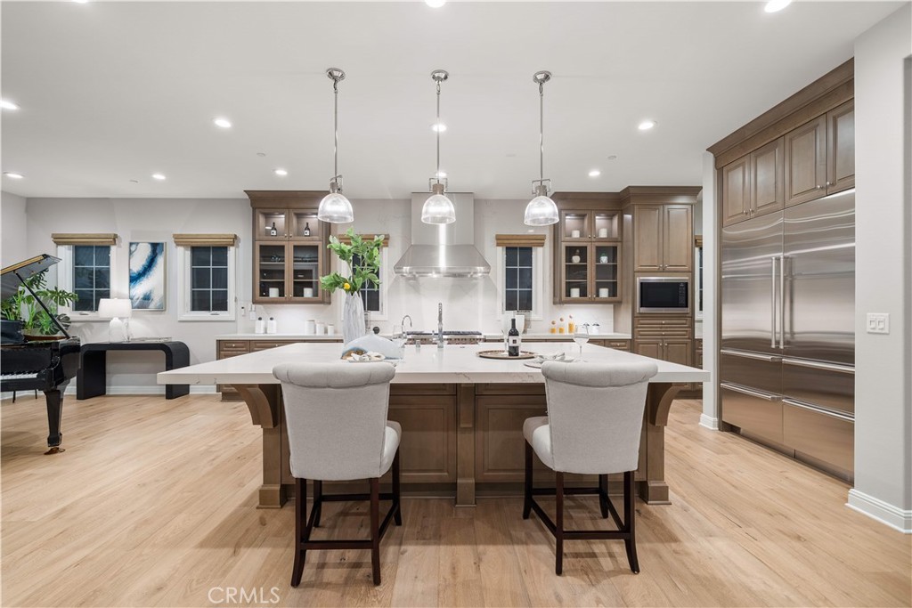 Irvine, California, 92602, United States, 5 Bedrooms Bedrooms, ,6 BathroomsBathrooms,Residential,For Sale,1982881