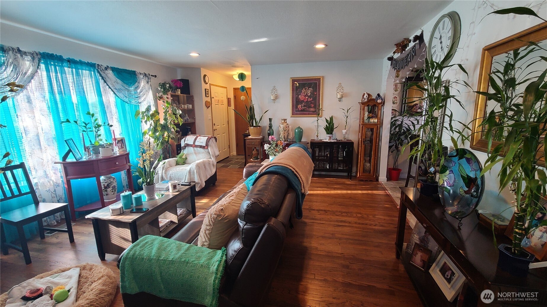 Tacoma, Washington, 98409, United States, ,Residential,For Sale,2008818