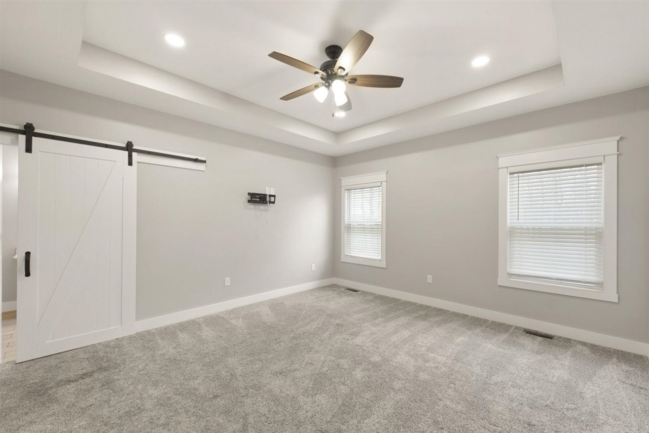Smiths Grove, Kentucky, 42171, United States, 4 Bedrooms Bedrooms, ,3 BathroomsBathrooms,Residential,For Sale,1901805