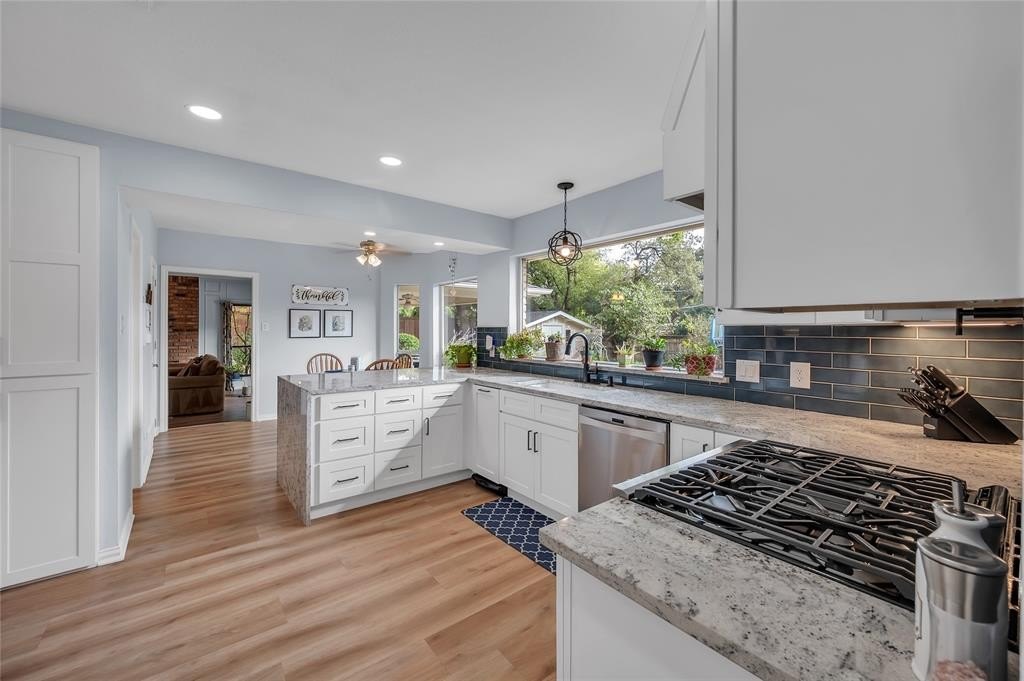 Bedford, Texas, 76021, United States, 4 Bedrooms Bedrooms, ,4 BathroomsBathrooms,Residential,For Sale,1978202