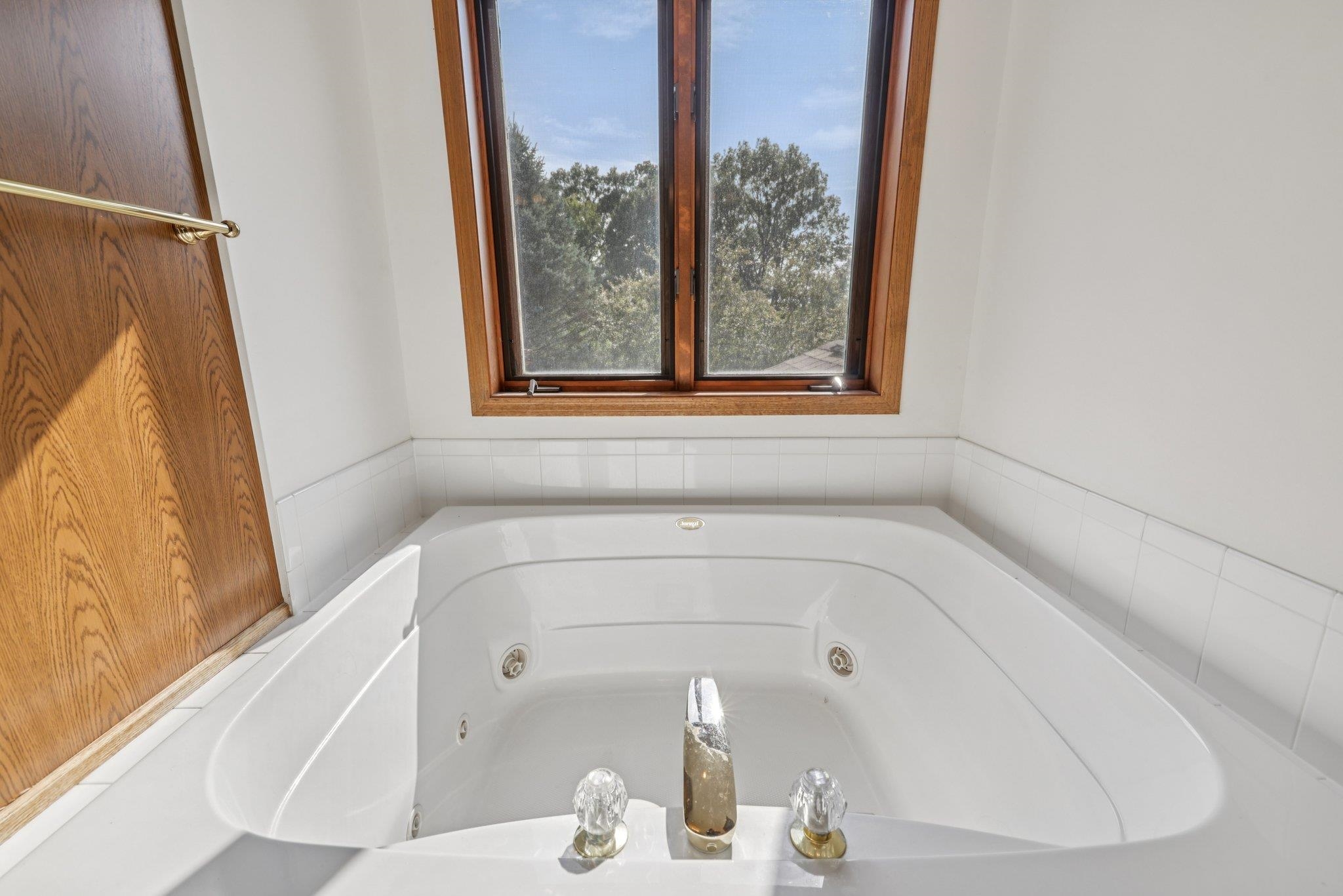 Portage, Wisconsin, 53901, United States, 4 Bedrooms Bedrooms, ,5 BathroomsBathrooms,Residential,For Sale,1976177