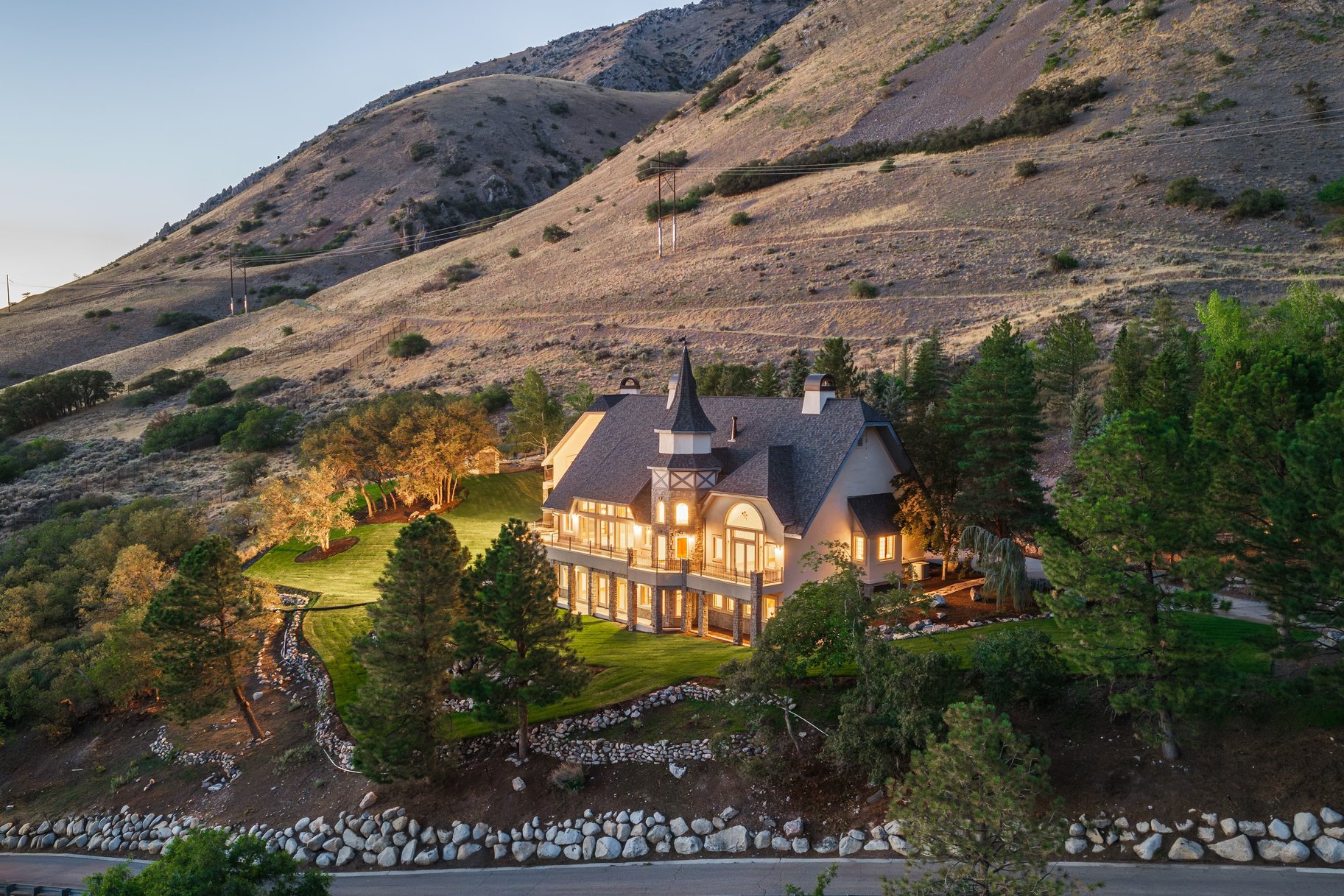  European Estate with Huge Views of the Valley - 物件實景