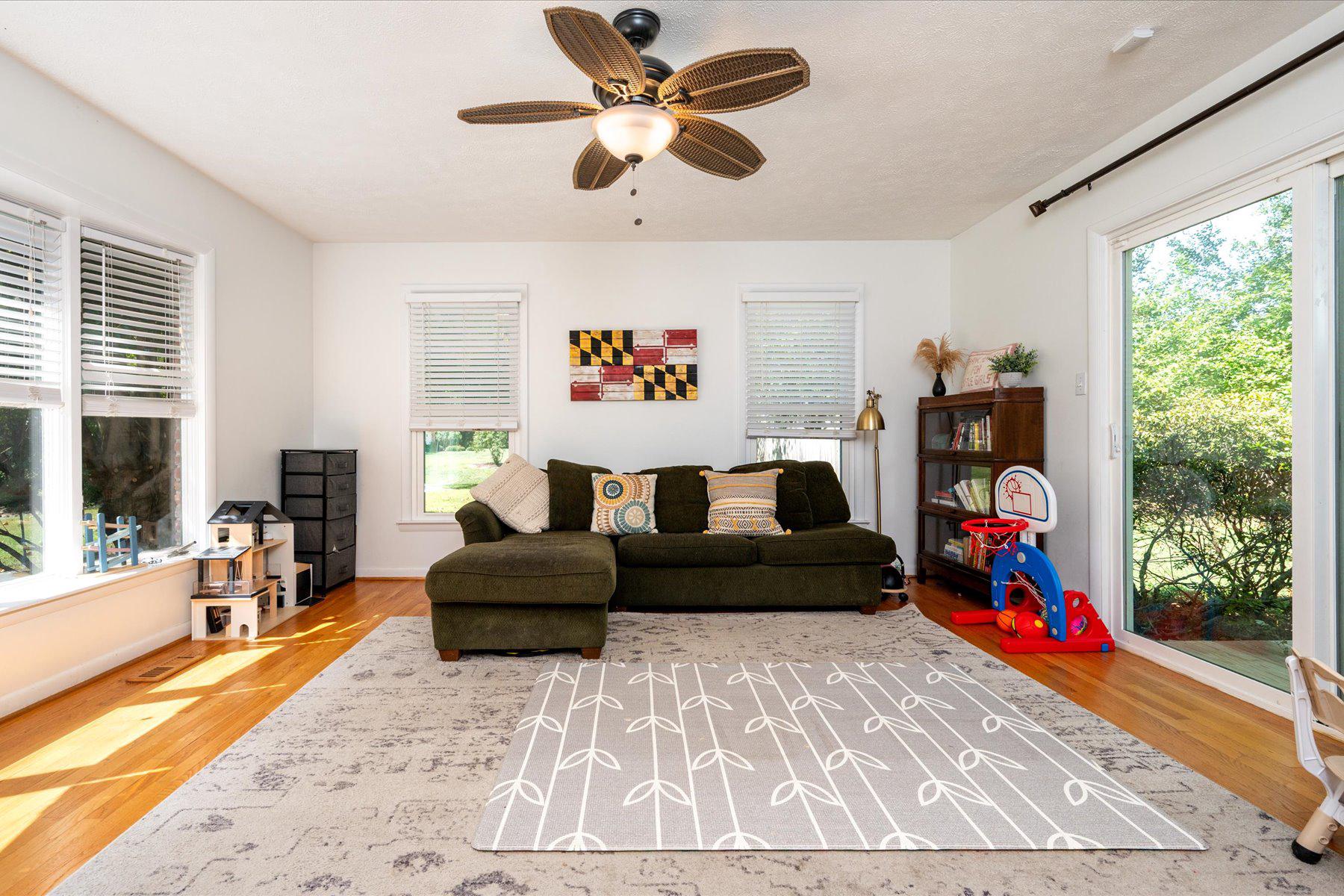  12 Willow Spring Drive, Edgewater, MD, 21037 - 物件實景