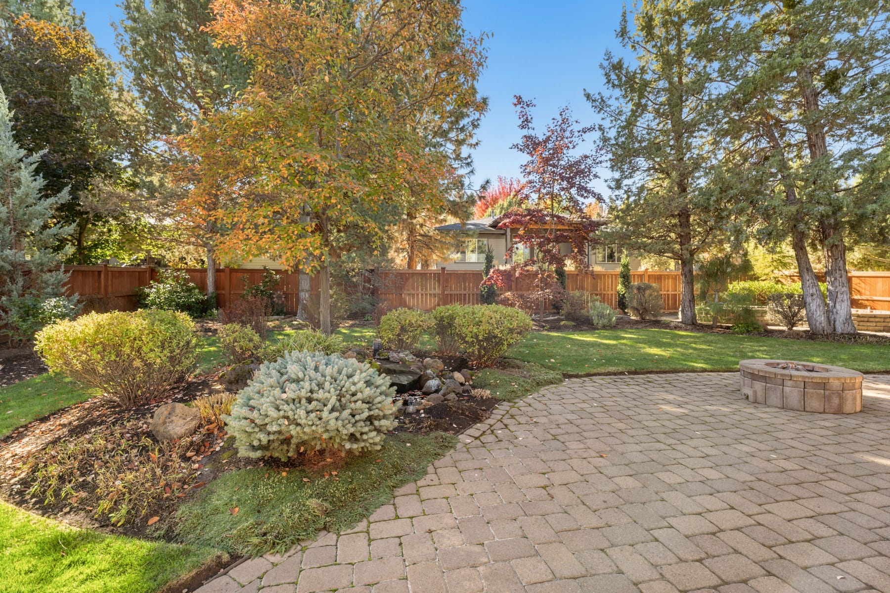  861 NW Yosemite Drive Bend, OR 97703 - 物件實景
